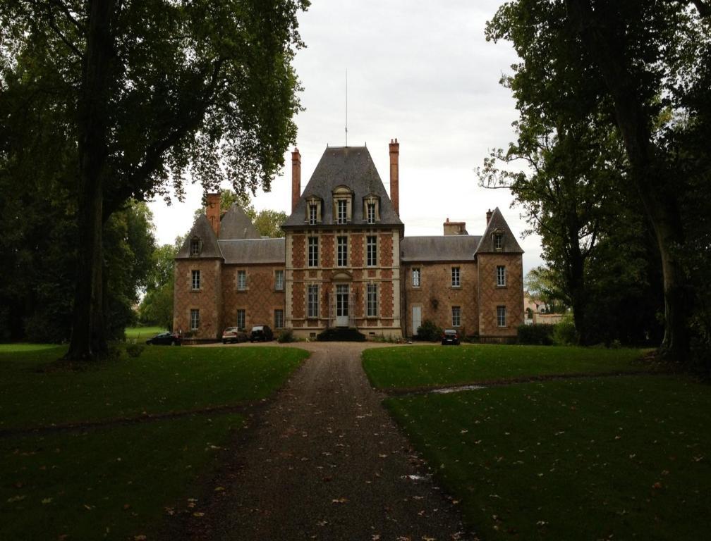 Chateau De Villars Villeneuve-sur-Allier Exterior foto